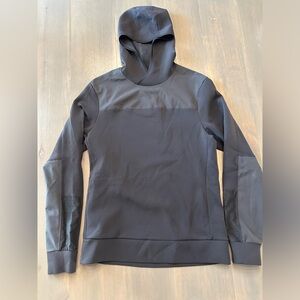 Men’s Lululemon, size medium